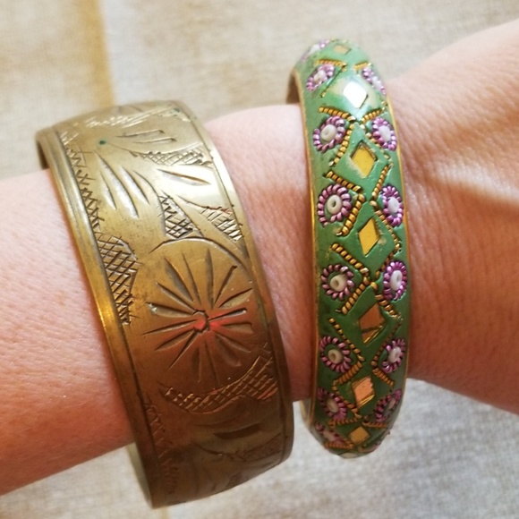 Bundle of 2 Vintage Bangle Bracelets - Picture 1 of 6